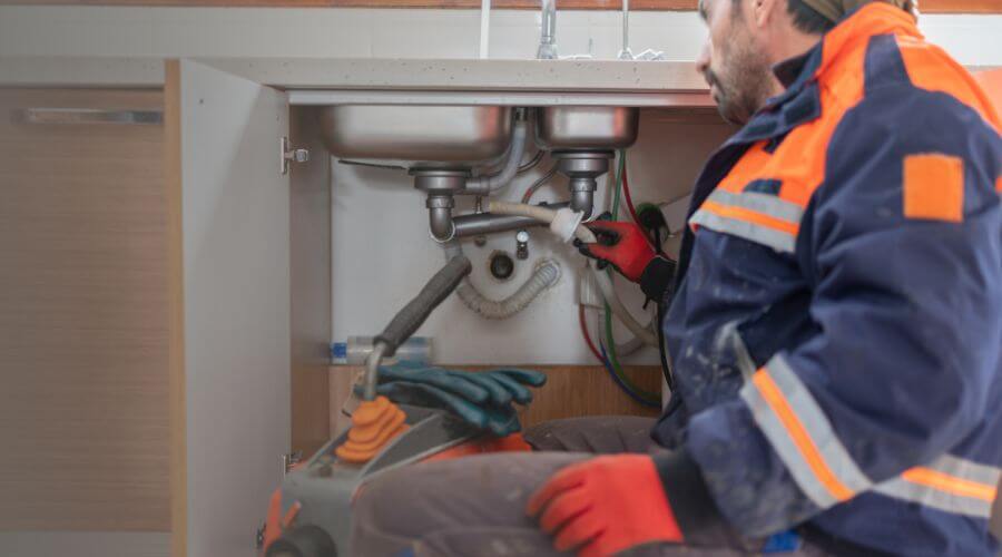 Professional slab leak plumber services in Carrizo Springs, TX